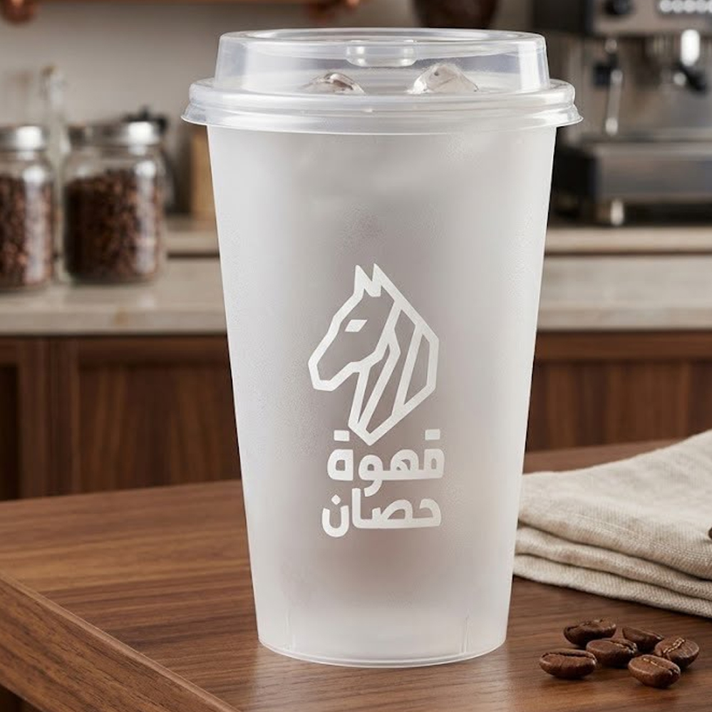 اكواب بلاستيكية